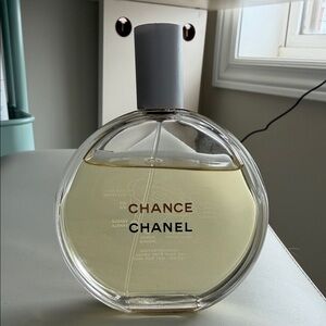 CHANEL Chance Fragrance with White Cap